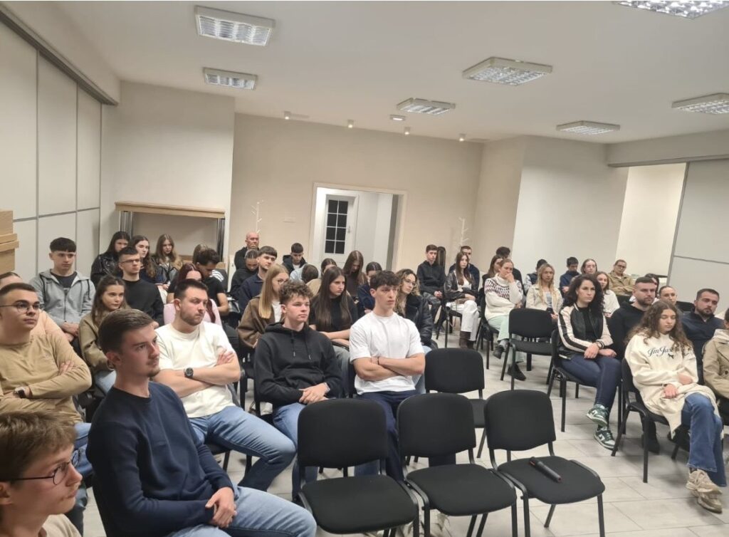 SUSRET ZA MLADE PETKOM